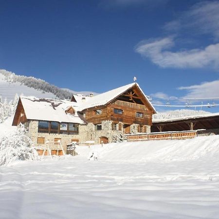 Hotel Le Bataclan Auron Esterno foto