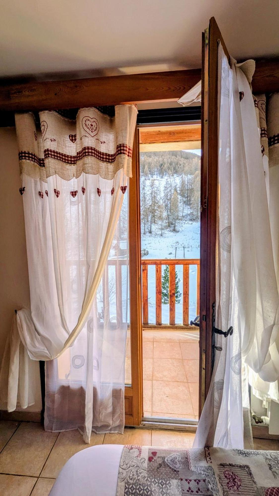 Hotel Le Bataclan Auron Esterno foto